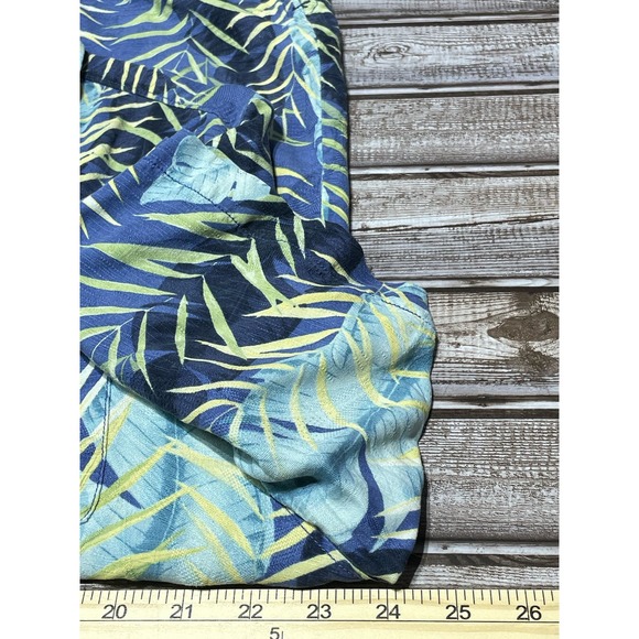 Tommy Bahama Silk Hawaiian Button Down Large EUC! - Picture 6 of 6